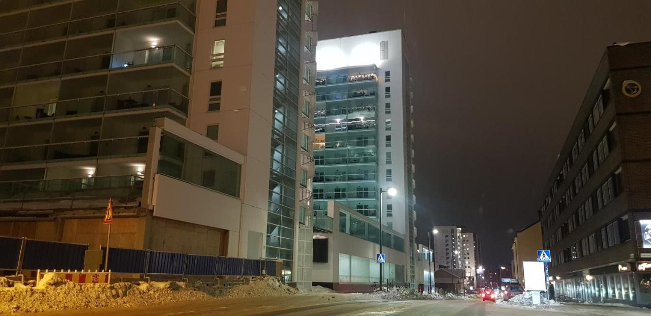 Keskustan Kaksio 45 M2 Autopaikalla, Rautatienkatu 19, 9 Krs Apartment Oulu Bagian luar foto
